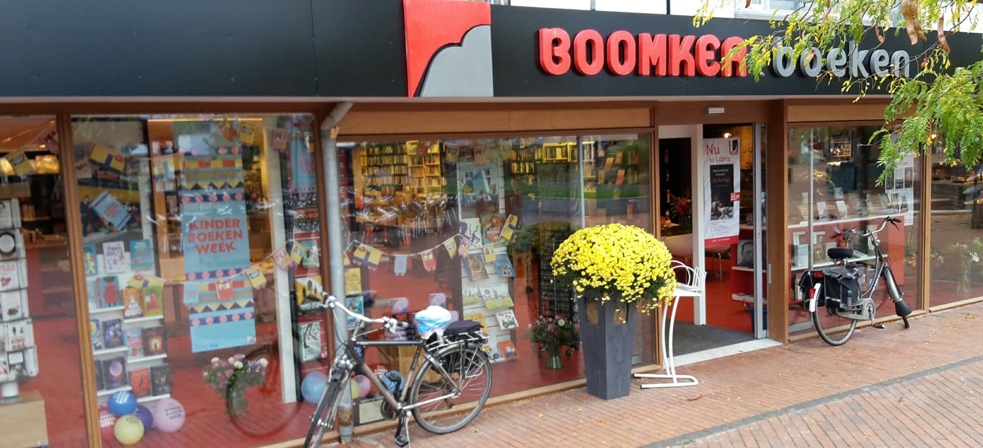 Boomker Boekhandel Raadhuisplein 7