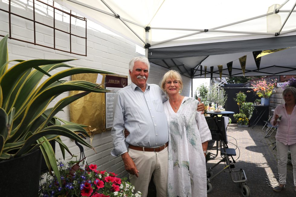 Bloemsierkunst Groeneveld viert 50 jarige - gouden jubileum
