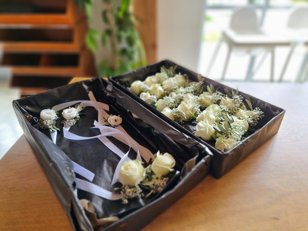 Bruiloft Erna & Jessica, Rietland Zuidwolde. Foto: Bloemsierkunst Groeneveld.