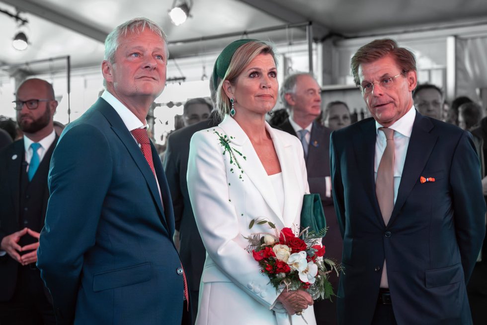 Koningin Máxima doopt tijdens Delfsail de Easymax-schepen ‘Maxima’ en ‘Alexia’