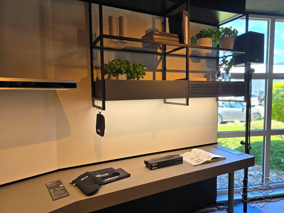 Elica Nederland opent showroom op historische plek voor afzuigkappen in Haren