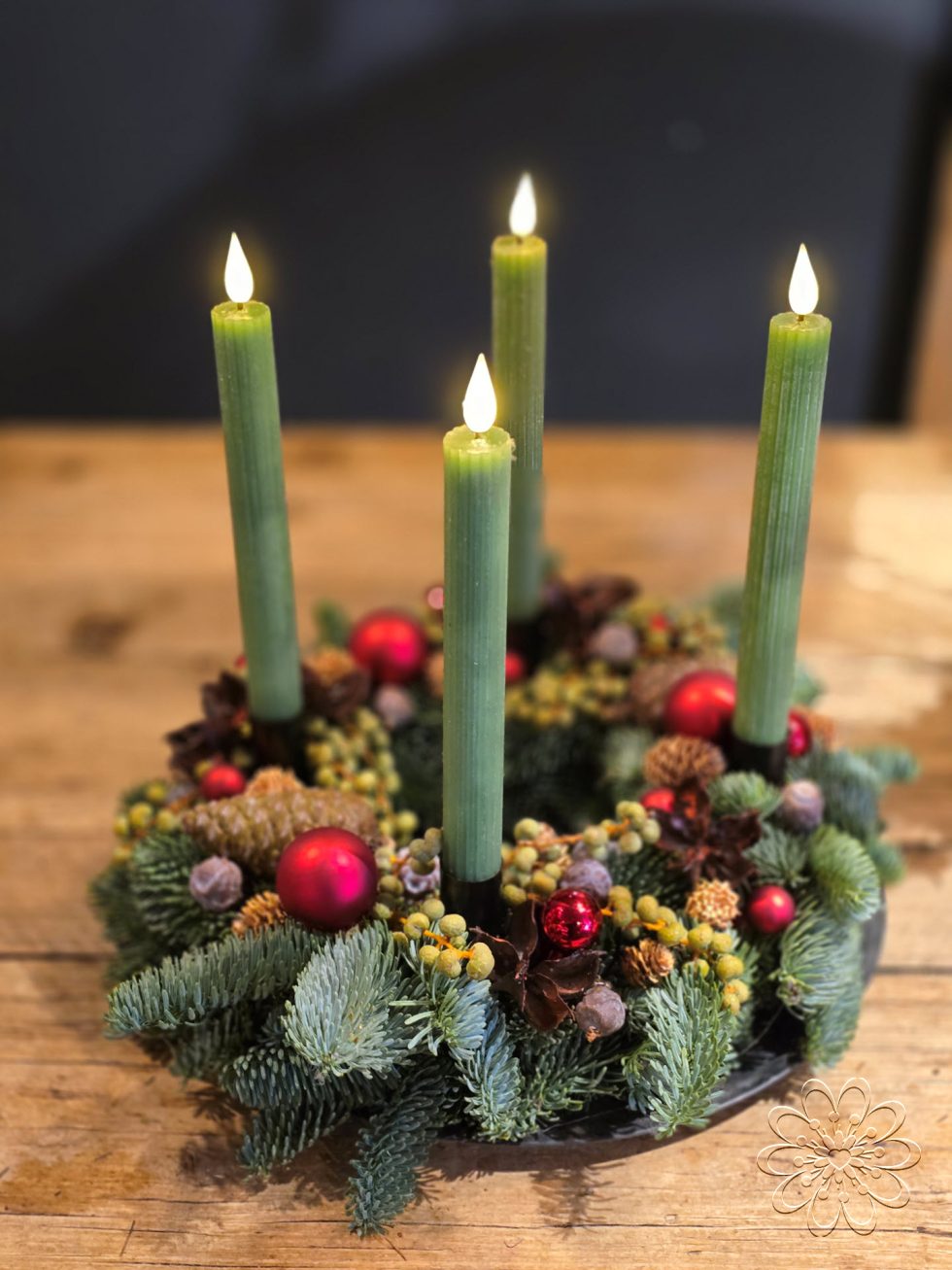 Bloemsierkunst Groeneveld adventkrans